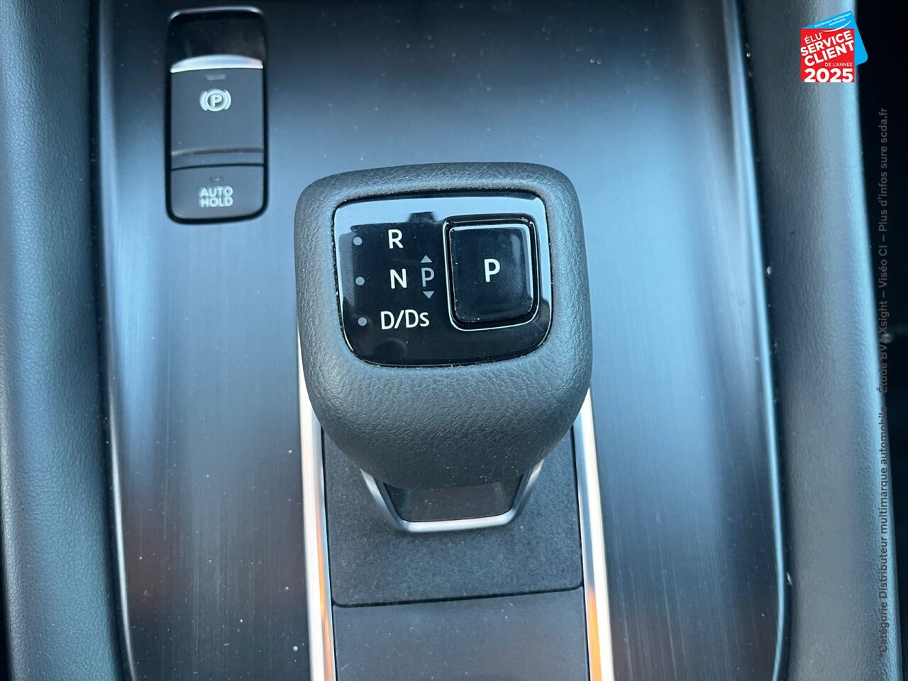Véhicule d'occasion NISSAN QASHQAI 1.3 MILD HYBRID 158CH N-CONNECTA XTRONIC 2022 chez Renault Colmar