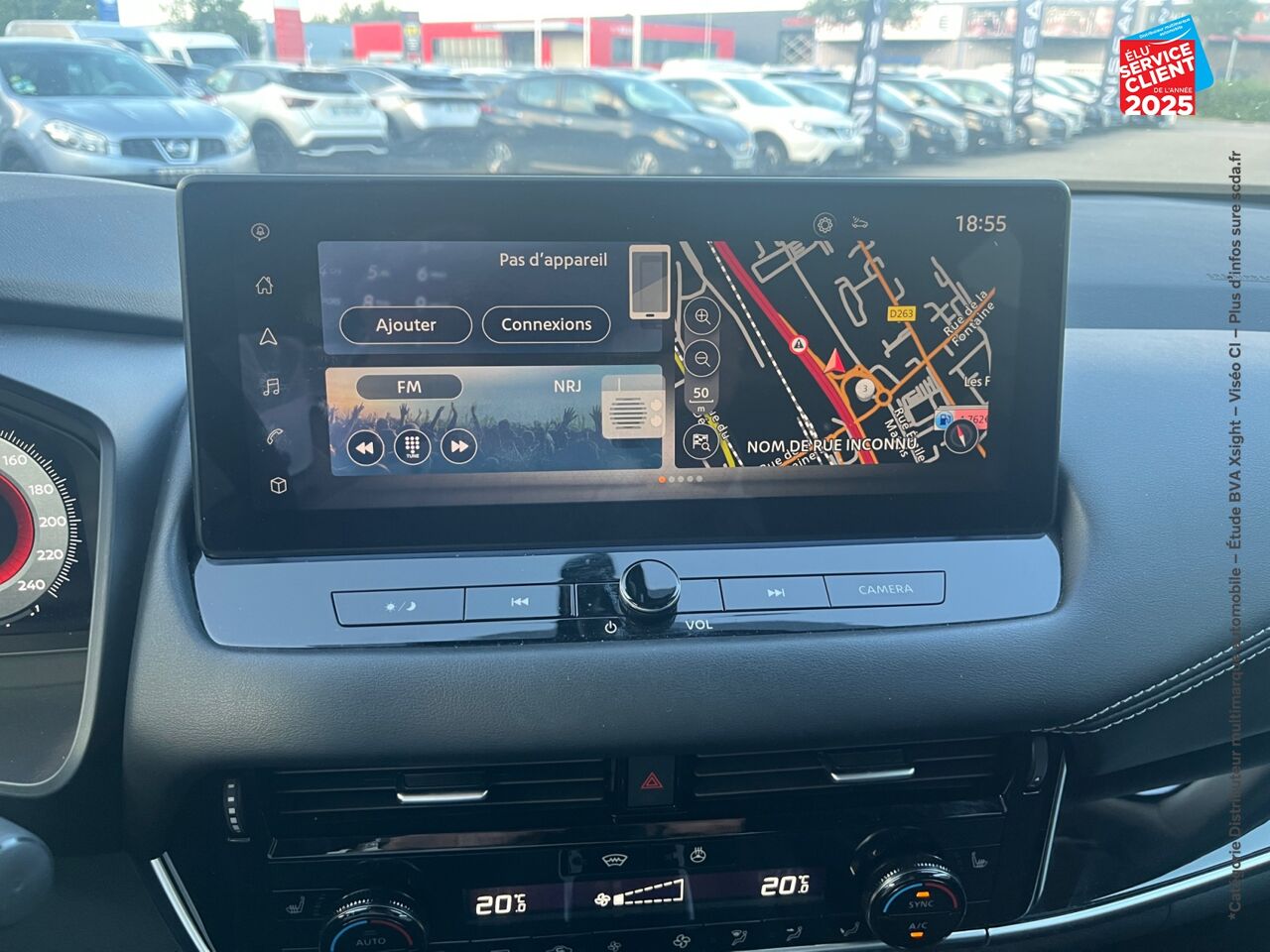 Véhicule d'occasion NISSAN QASHQAI 1.3 MILD HYBRID 158CH N-CONNECTA XTRONIC 2022 chez Renault Colmar