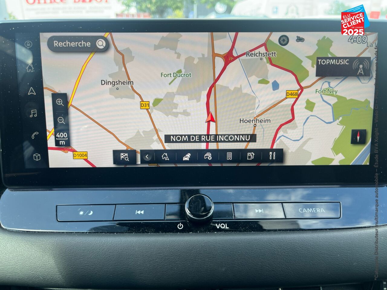 Véhicule d'occasion NISSAN QASHQAI 1.3 MILD HYBRID 158CH N-CONNECTA XTRONIC 2022 chez Nissan Juke occasion