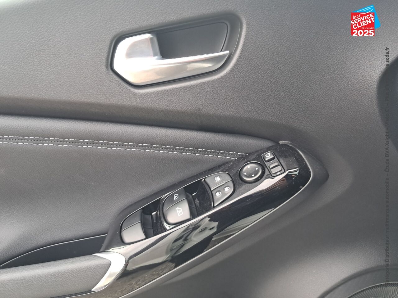 Véhicule d'occasion NISSAN JUKE 1.6 HYBRID 143CH TEKNA 2025 chez Nissan Juke occasion