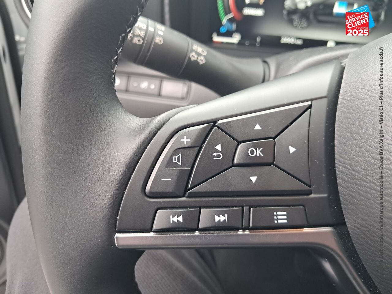 Véhicule d'occasion NISSAN JUKE 1.6 HYBRID 143CH TEKNA 2025 chez Nissan Juke occasion