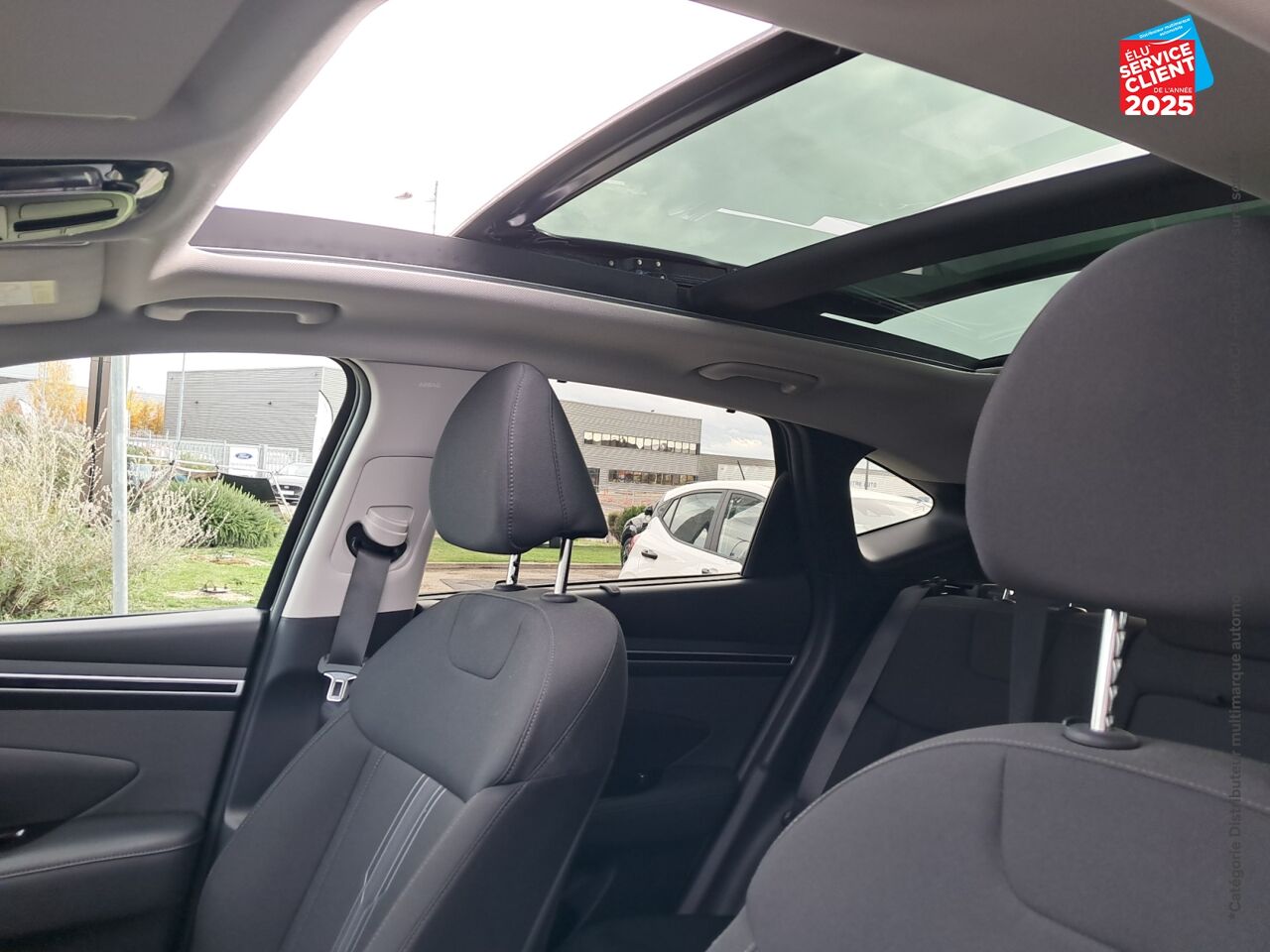 Véhicule d'occasion HYUNDAI TUCSON 1.6 T-GDI 150CH HYBRID 48V CREATIVE DCT7 TOUVRANT SIEGES CHAUF CAMERA chez Toyota Sarreguemines