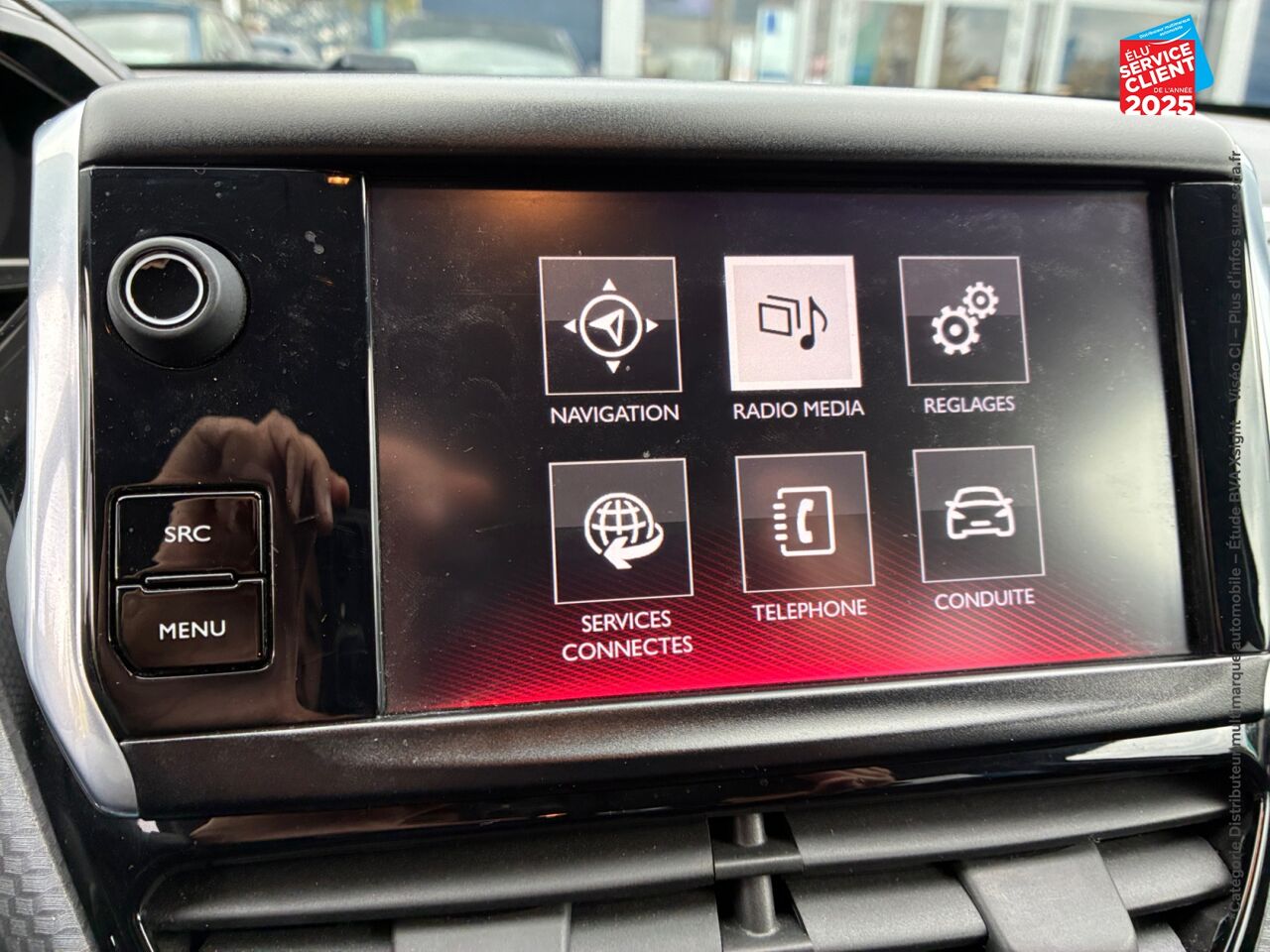 chez Peugeot Charleville