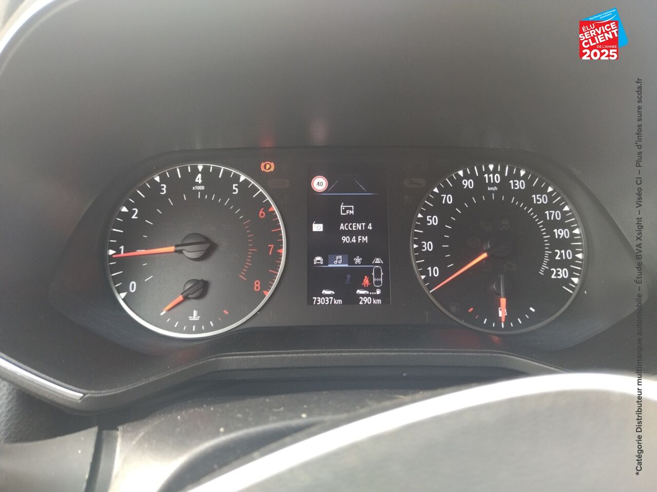 Véhicule d'occasion RENAULT CLIO 1.0 TCE 100CH ZEN chez Renault Colmar