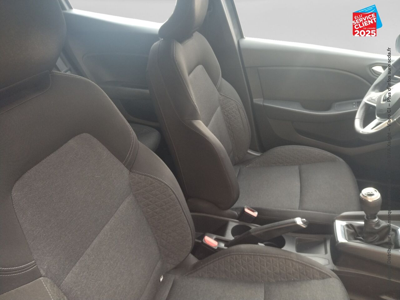 Véhicule d'occasion RENAULT CLIO 1.0 TCE 100CH ZEN chez Renault Colmar