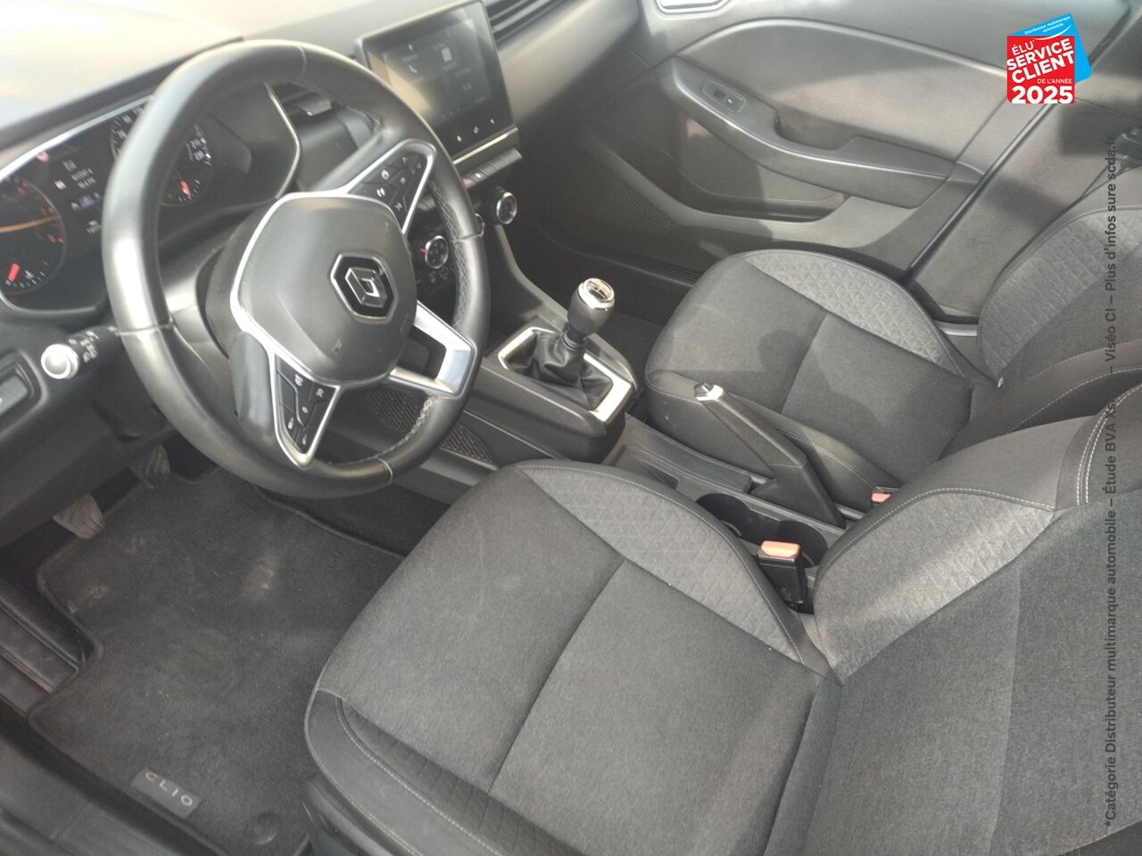 Véhicule d'occasion RENAULT CLIO 1.0 TCE 100CH ZEN chez Renault Colmar