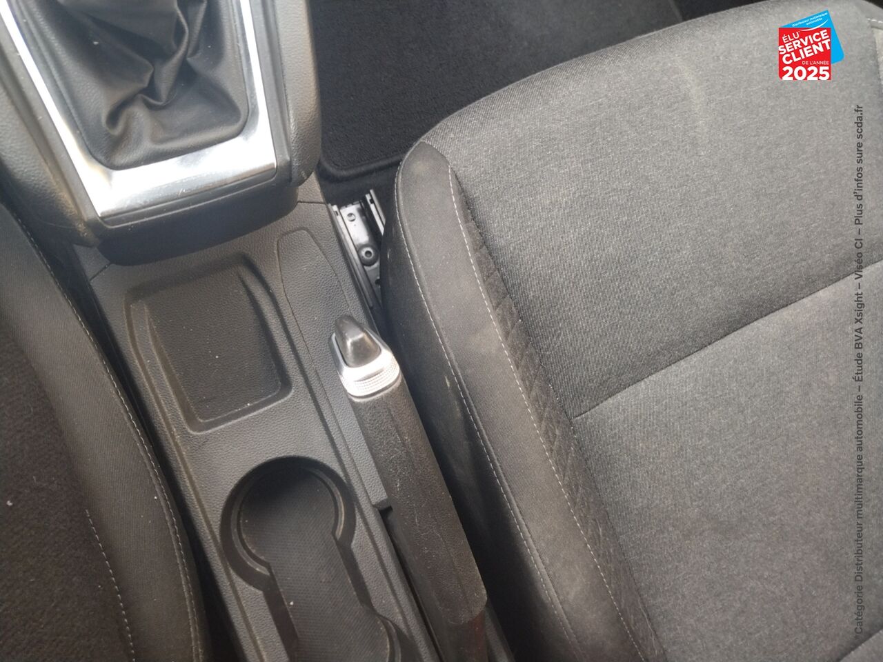 Véhicule d'occasion RENAULT CLIO 1.0 TCE 100CH ZEN chez Renault Colmar