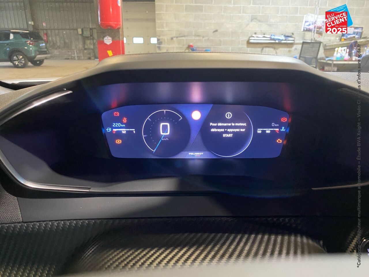 chez Peugeot Reims