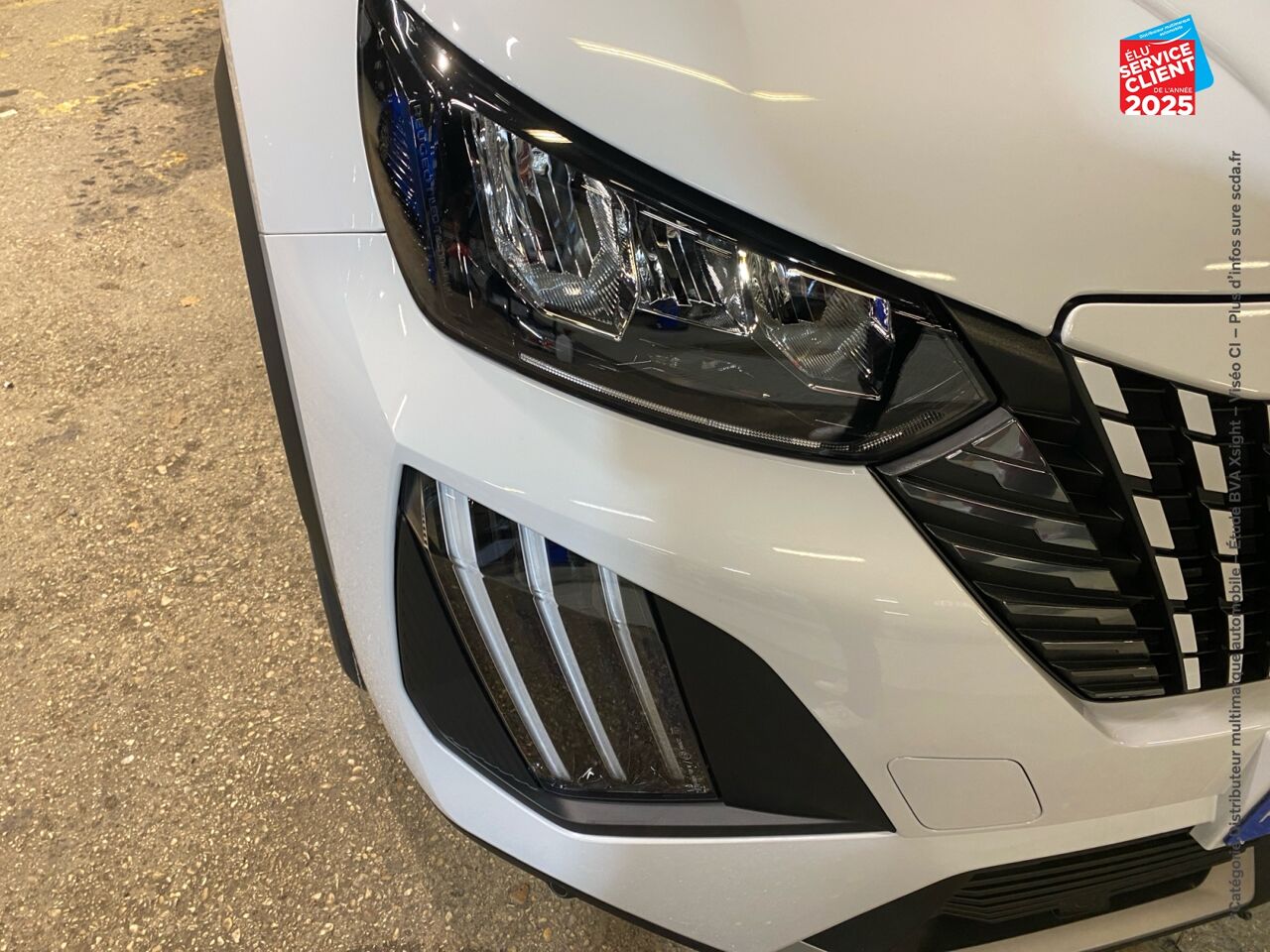 chez Peugeot Reims