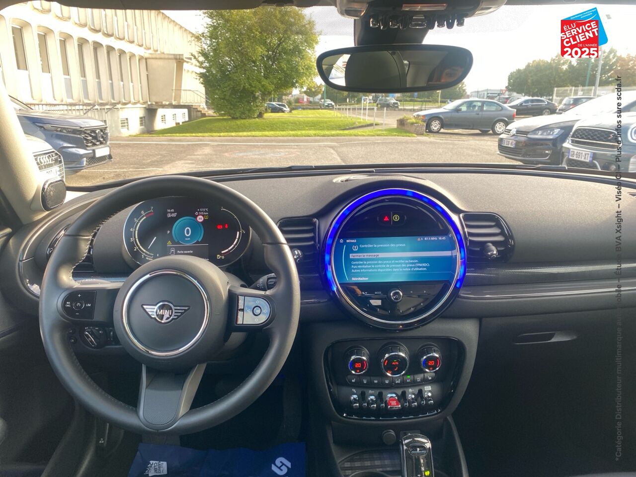 chez MINI Lons-Le-Saunier