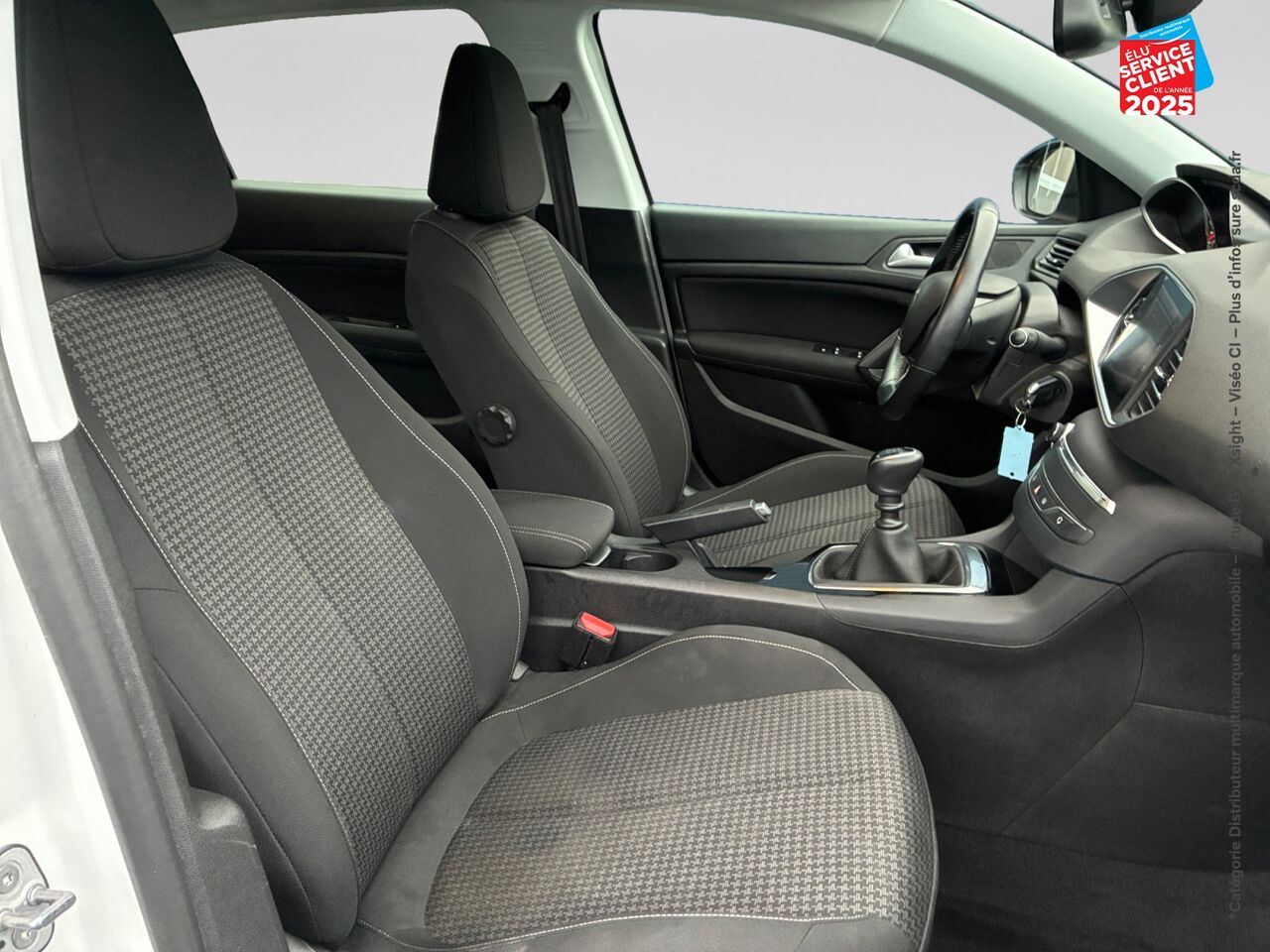 chez Peugeot Charleville