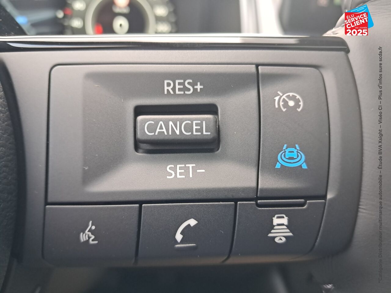 Véhicule d'occasion NISSAN QASHQAI HYBRID E-POWER 190CH TEKNA 2025 chez Renault Saint-Louis