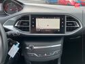 Véhicule d'occasion PEUGEOT 308 1.5 BLUEHDI 100CH E6.C S/S ACTIVE BUSINESS GPS RADAR AV/AR CARPLAY