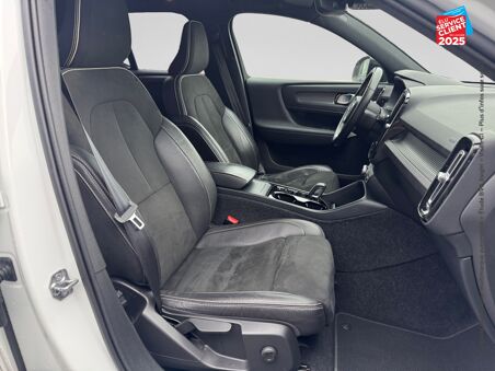 VOLVO XC40 D4 ADBLUE AWD...