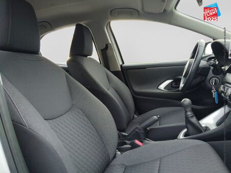 TOYOTA YARIS 70 VVT-I...