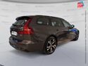 Véhicule d'occasion VOLVO V60 B4 197CH ULTRA STYLE DARK DCT 7 TOUVRANT SIEGE CHAUF VOLANT CHAUF CAMERA HKARDON