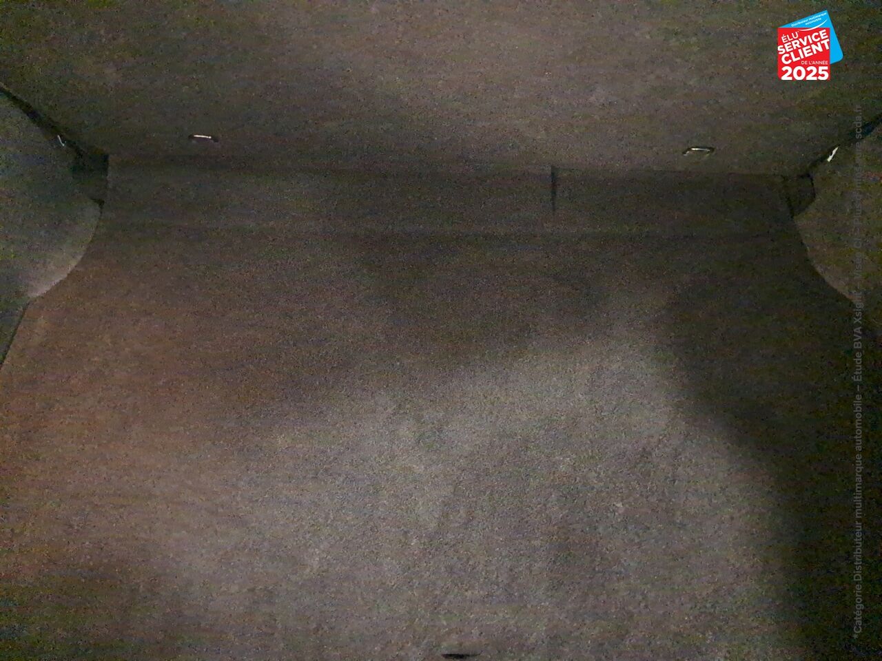 chez Peugeot Charleville