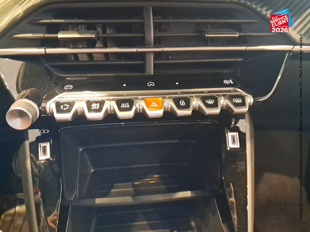 chez Peugeot Sedan