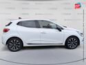 Véhicule d'occasion RENAULT CLIO 1.6 E-TECH HYBRIDE 145CH TECHNO