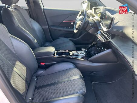 PEUGEOT 2008 E-136CH GT