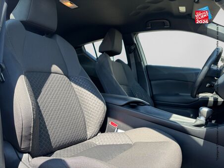 TOYOTA C-HR 1.8 HYBRIDE...