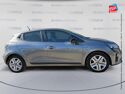 Véhicule d'occasion RENAULT CLIO 1.6 E-TECH 145CH FULL HYBRID EVOLUTION - 24