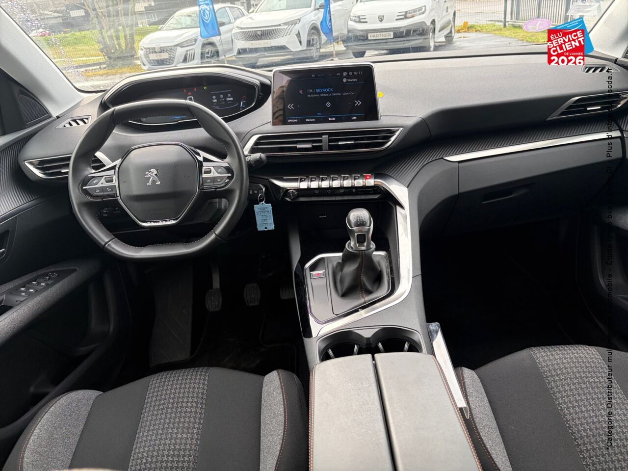 chez Peugeot Sedan