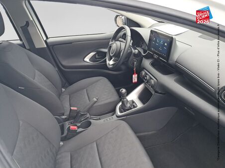 TOYOTA YARIS 120 VVT-I...