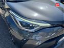 Véhicule d'occasion TOYOTA C-HR 122H DISTINCTIVE 2WD E-CVT MY22 SIEGE CHAUF CAMERA GPS