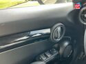 Véhicule d'occasion MINI MINI 5 PORTES COOPER 136CH EDITION PREMIUM BVA7