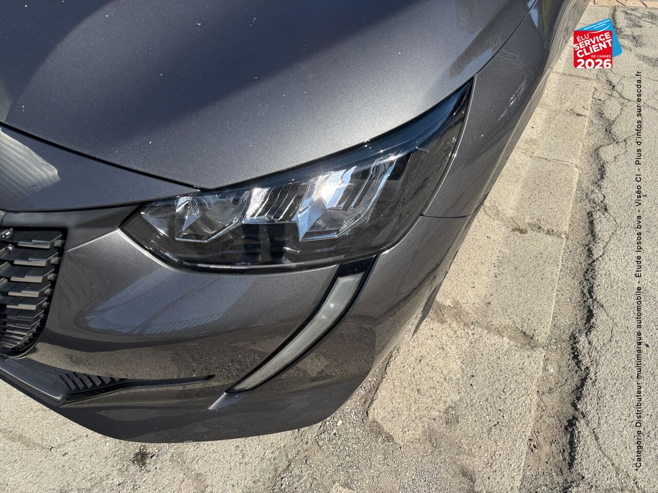 chez Peugeot Sedan