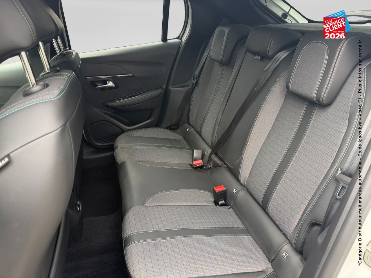 chez Peugeot Sedan