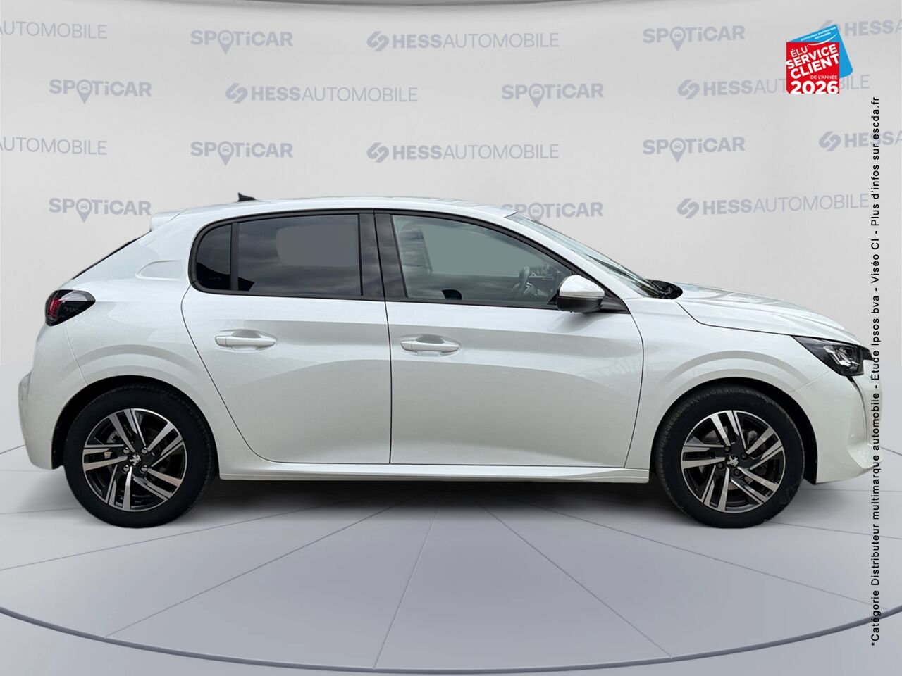 chez Peugeot Sedan
