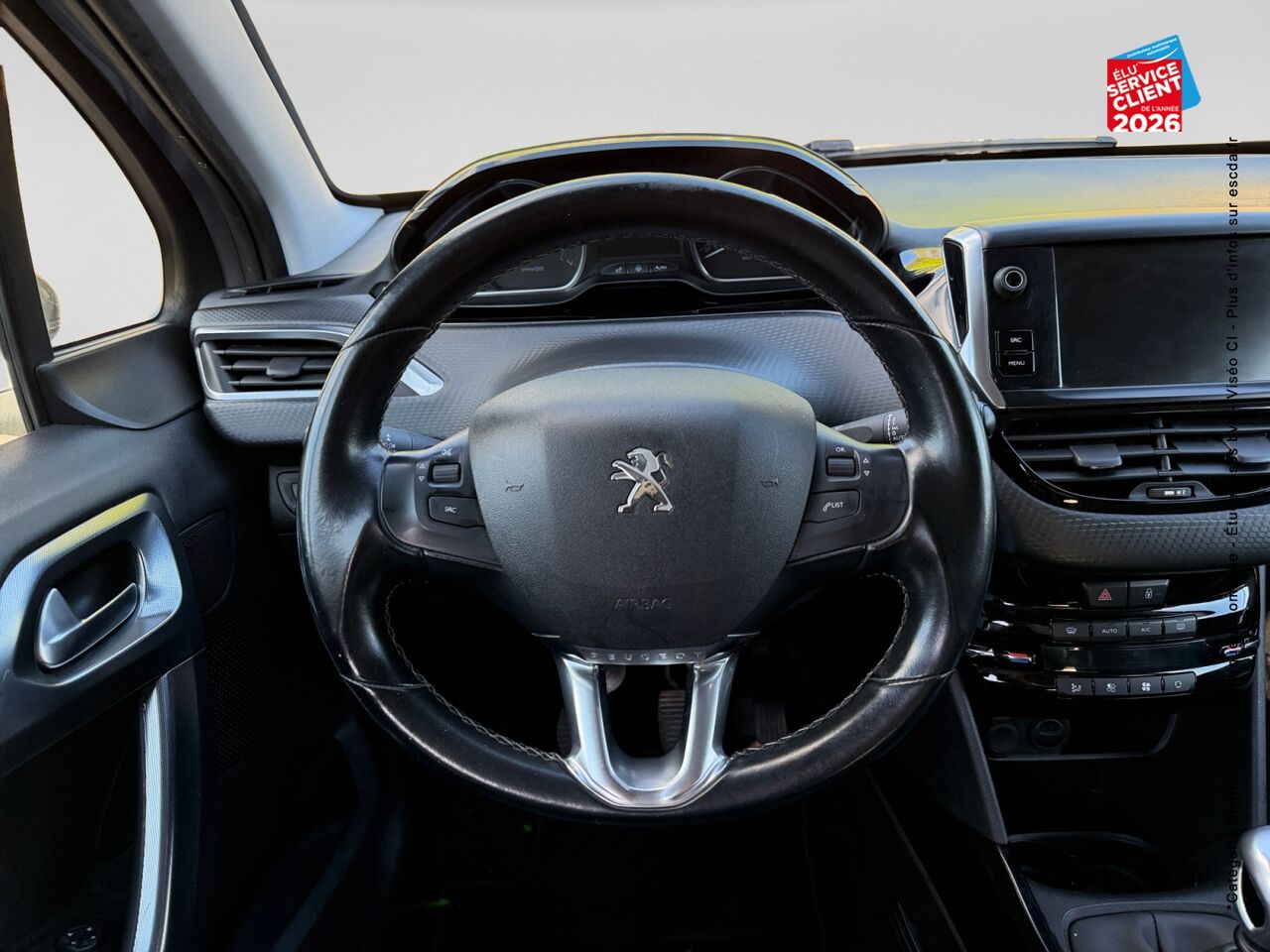 chez Peugeot Sedan
