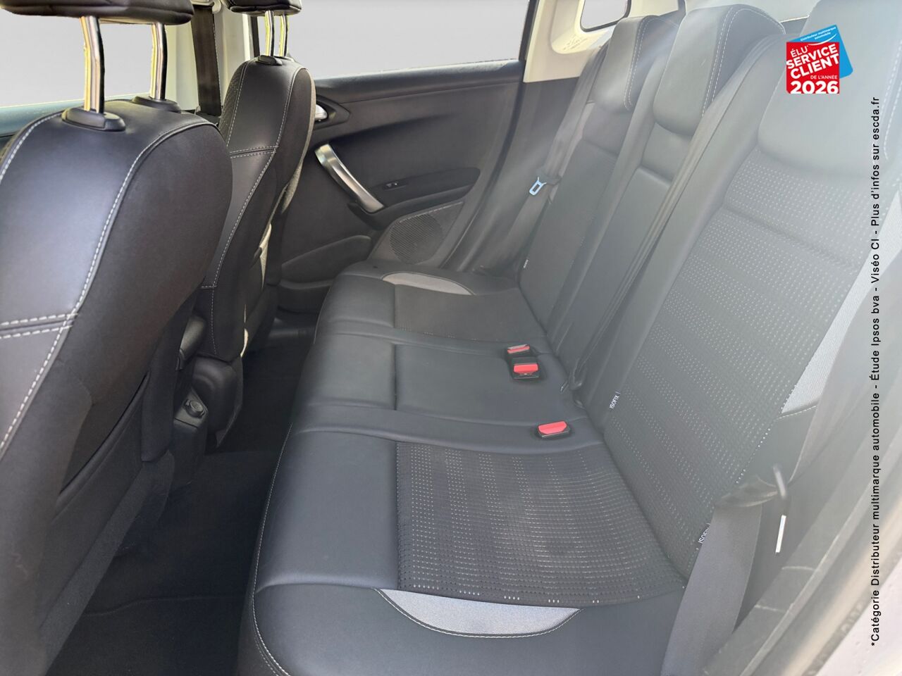 chez Peugeot Sedan