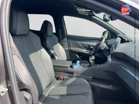 PEUGEOT 3008 1.5 BLUEHDI...