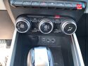 Véhicule d'occasion RENAULT CLIO 1.6 E-TECH 140CH INTENS