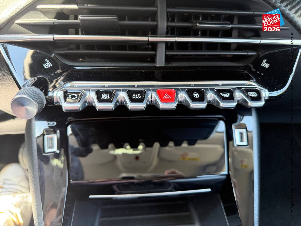 chez Peugeot Sedan