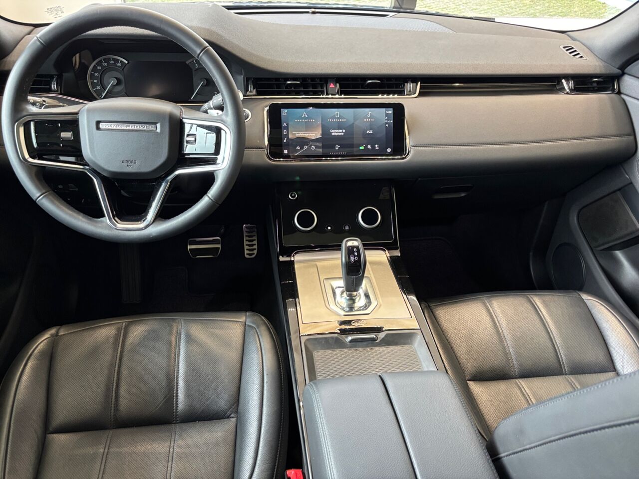 chez Land Rover Strasbourg