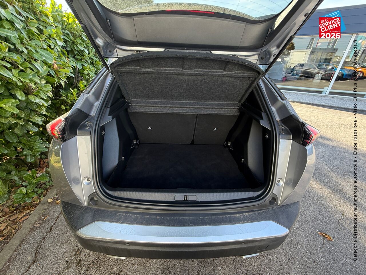 chez Peugeot Hirson