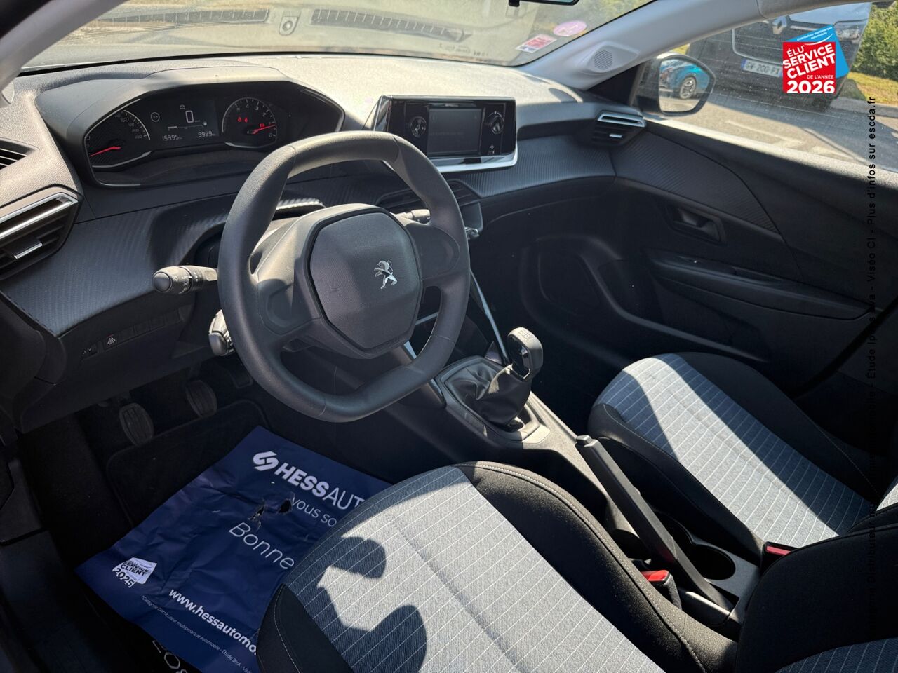 chez Peugeot Reims