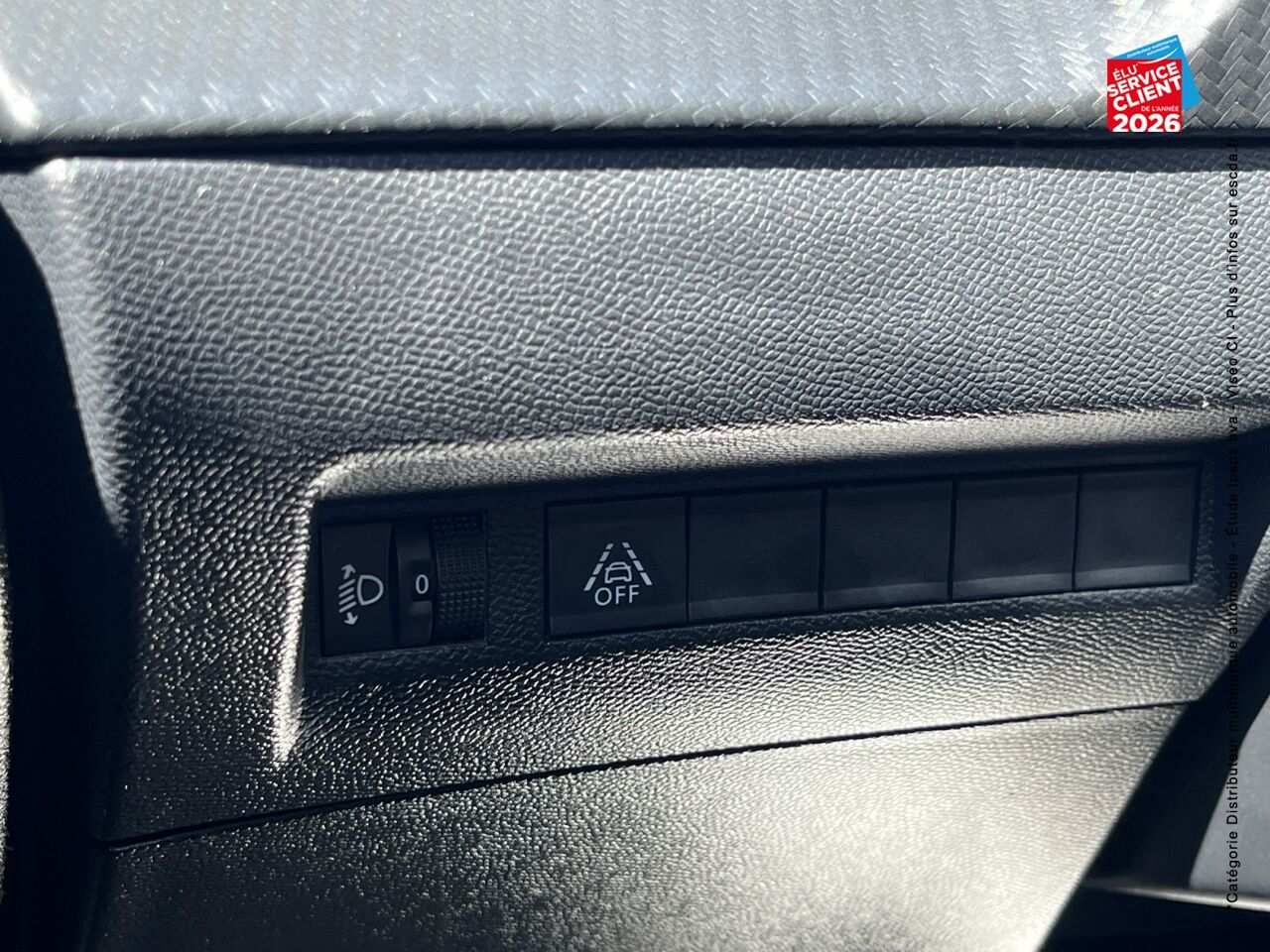 chez Peugeot Sedan