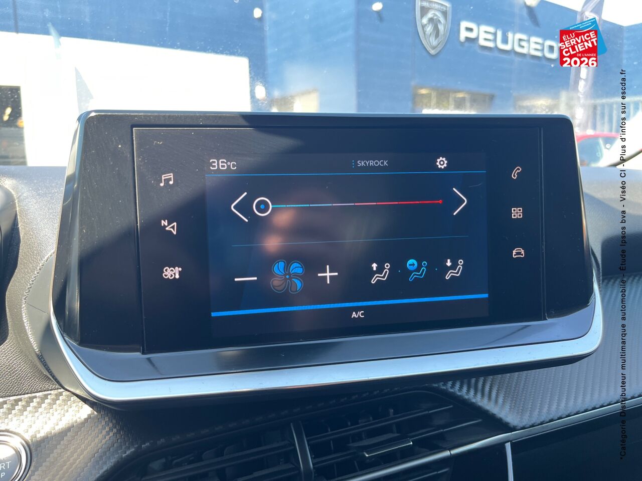chez Peugeot Sedan