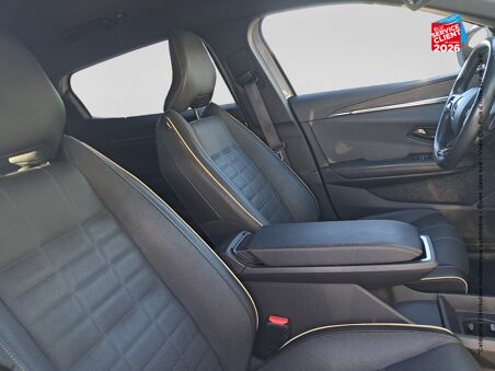 RENAULT MEGANE E-TECH...