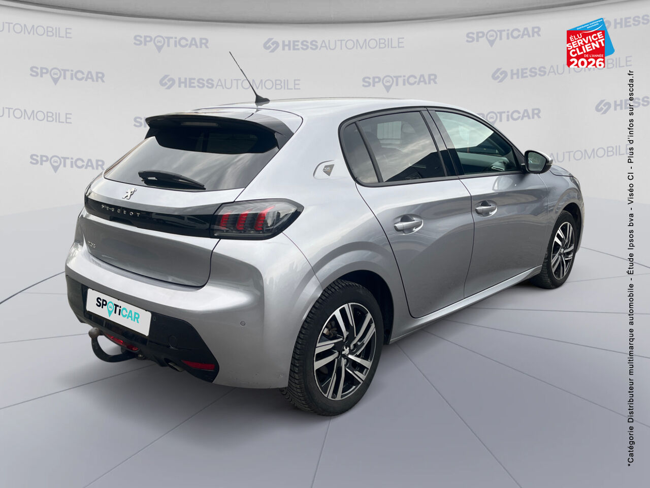 chez Peugeot Sedan
