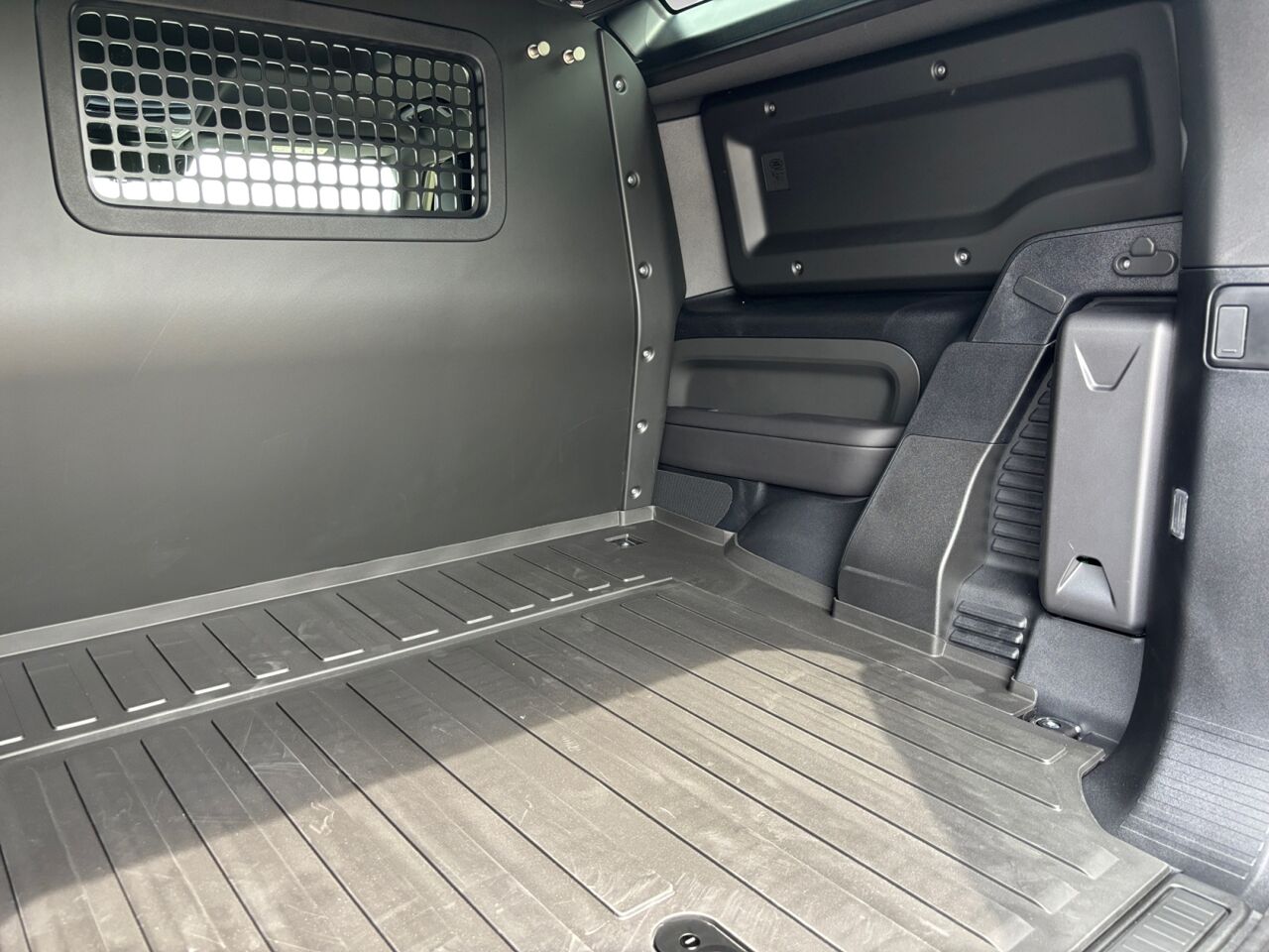 chez Land Rover Strasbourg