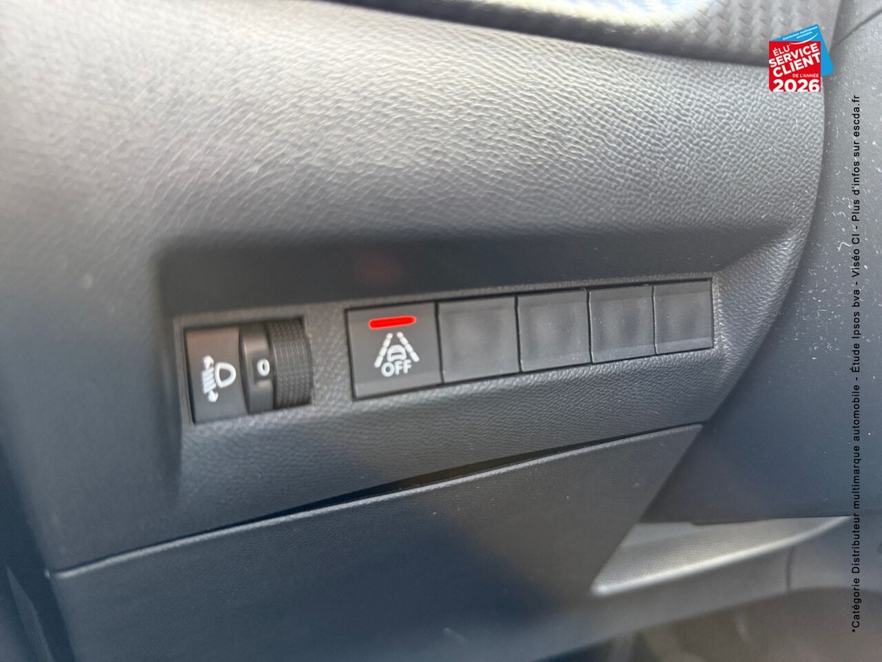 chez Peugeot Reims