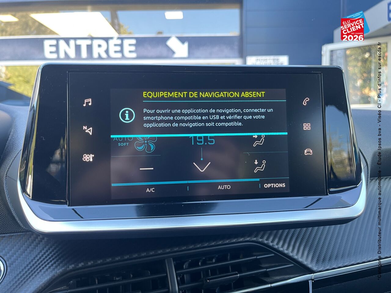 chez Peugeot Sedan