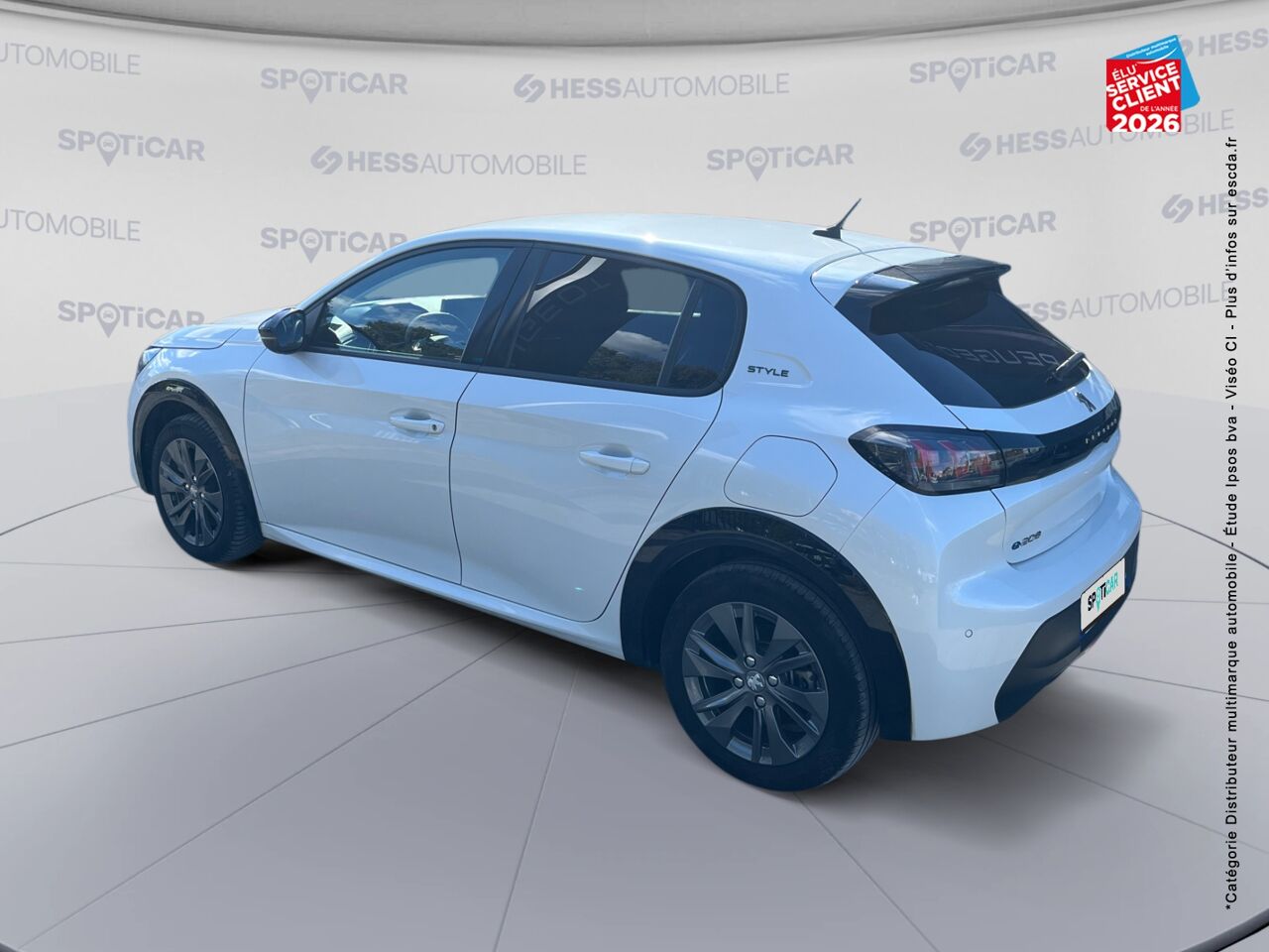 chez Peugeot Sedan