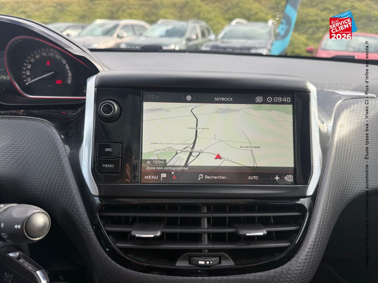 chez Peugeot Reims